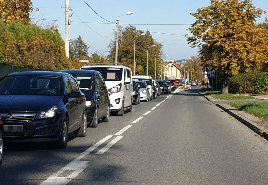 Koniec długich korków przy punkcie drive-thru?