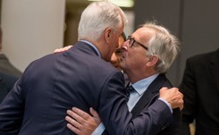 Wyspiarzy czeka 'twardy Brexit'? Unijna '27' grozi Londynowi