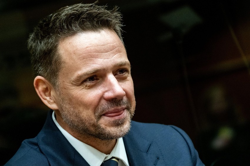 Odbornici su se pobunili protiv predloga da se uvedu ograničenja u vezi sa prodajom alkohola u Varšavi, koji je podneo gradonačelnik Rafal Tšaskovski, tvrdeći da se time zadire u građanske slobode