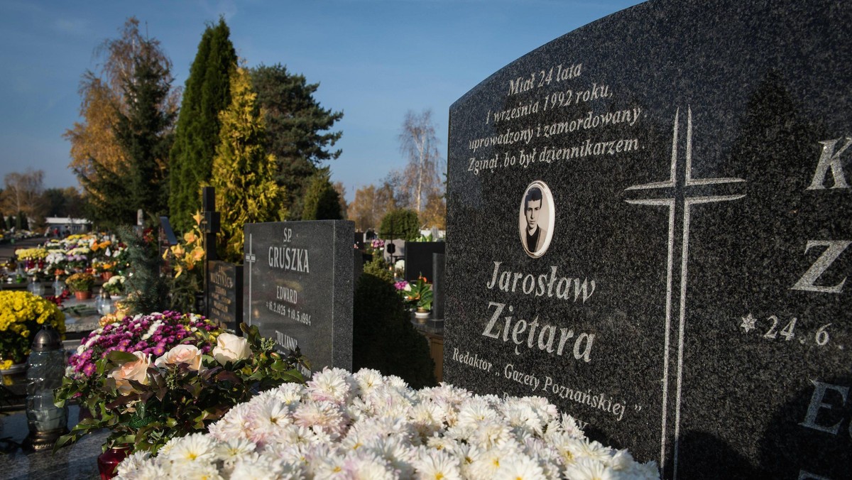 BYDGOSZCZ JAROSŁAW ZIĘTARA SYMBOLICZNY GRÓB