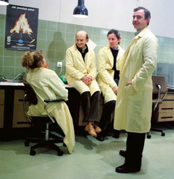 QUIZ. To był hit końca epoki PRL. Sprawdź, jak dobrze pamiętasz serial 'W labiryncie'