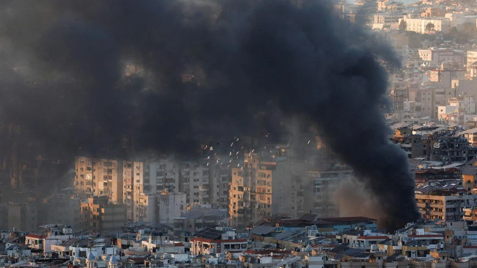 Oblad dima iznad Bejruta, glavnog grada Libana, u utorak 26. novembra, posle izraleskog napada | Foto: Reuters