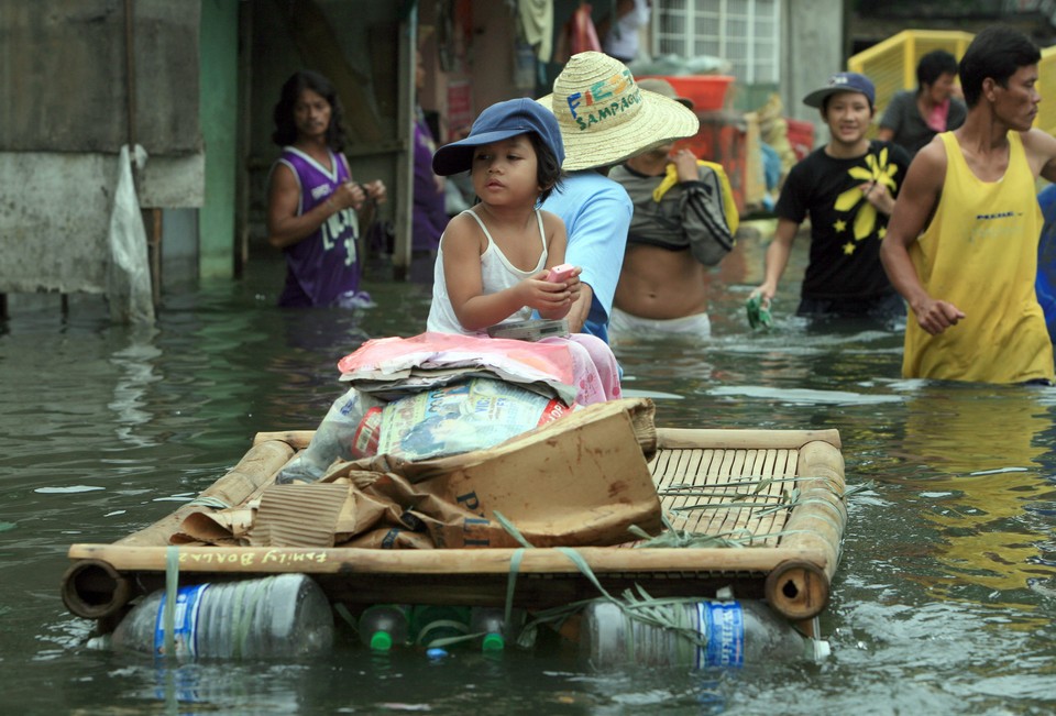 PHILIPPINES TYPHOON PARMA PREPARATION