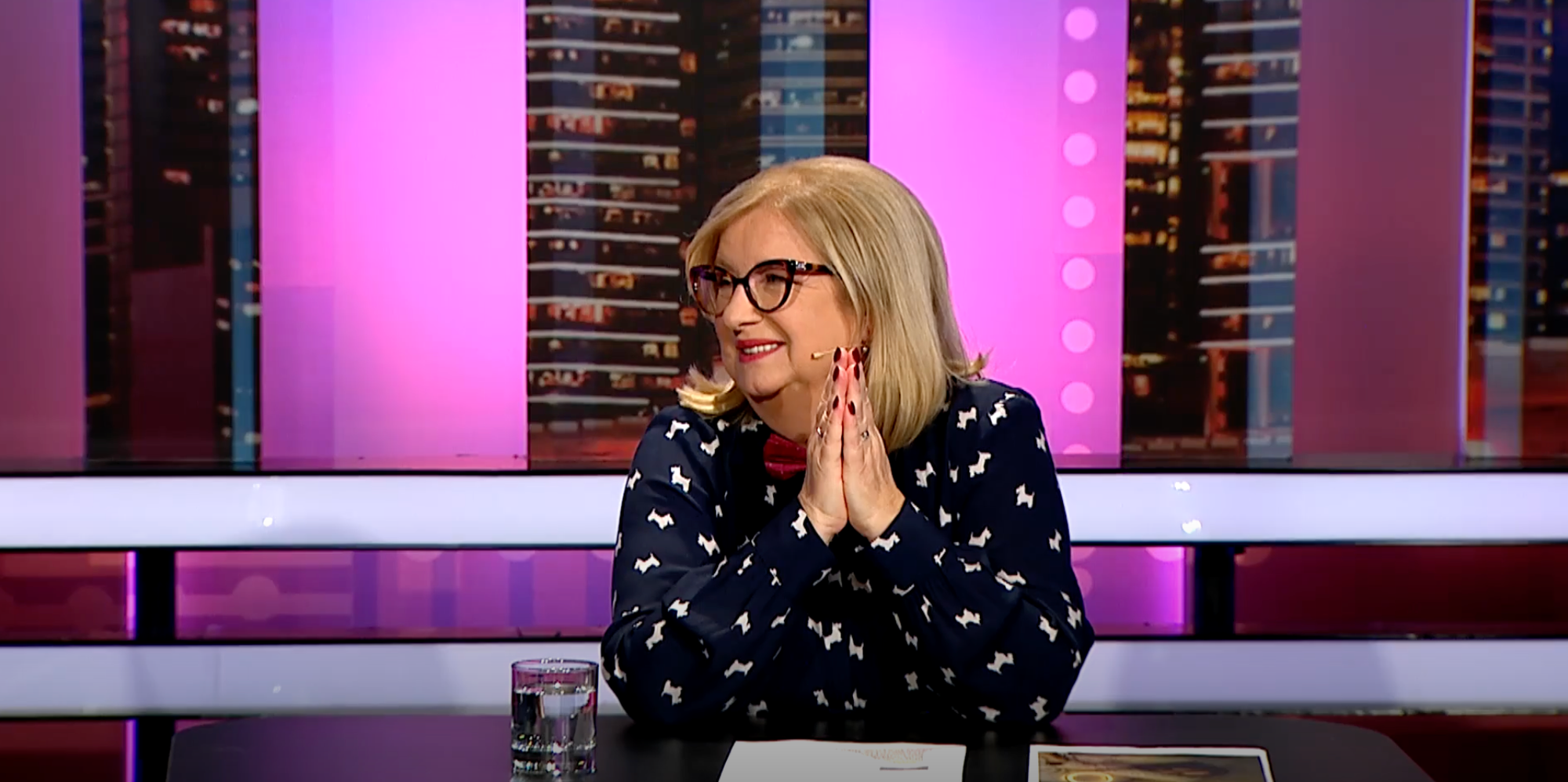 Relácia TV JOJ Sedem - Elena Vacvalová.