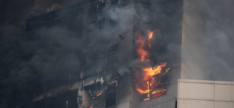 Prawie 100 rannych po pożarze wieżowca w Korei Płd.
