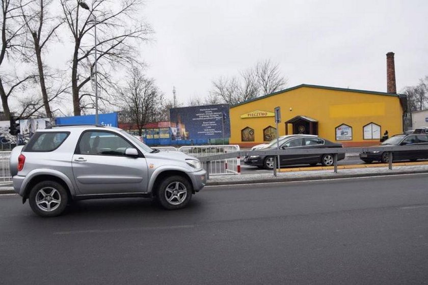 Tarnów. 88-latek potrącił na pasach czterech chłopców