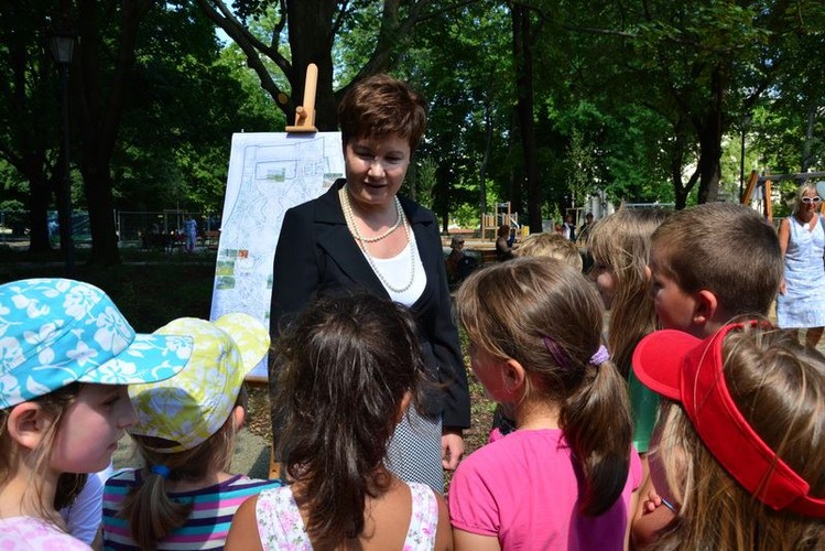 Hanna Gronkiewicz-Waltz superaktywna przed referendum - przedszkola