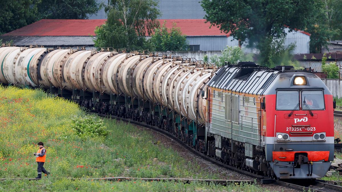 Pociąg towarowy w obwodzie kaliningradzkim. 