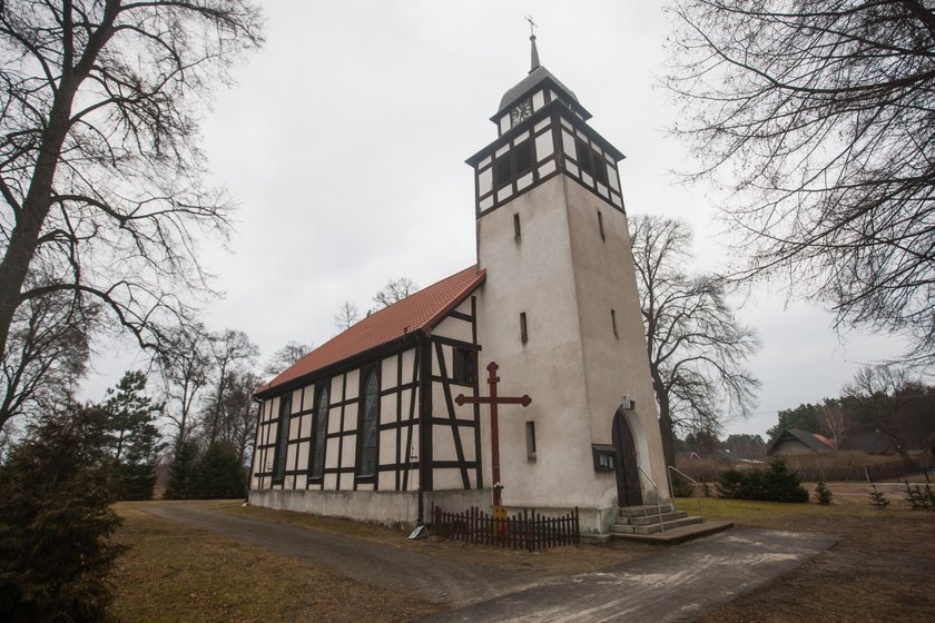 Proboszcz z Obrzycka zapłaci 500 zł za uderzenie chłopca