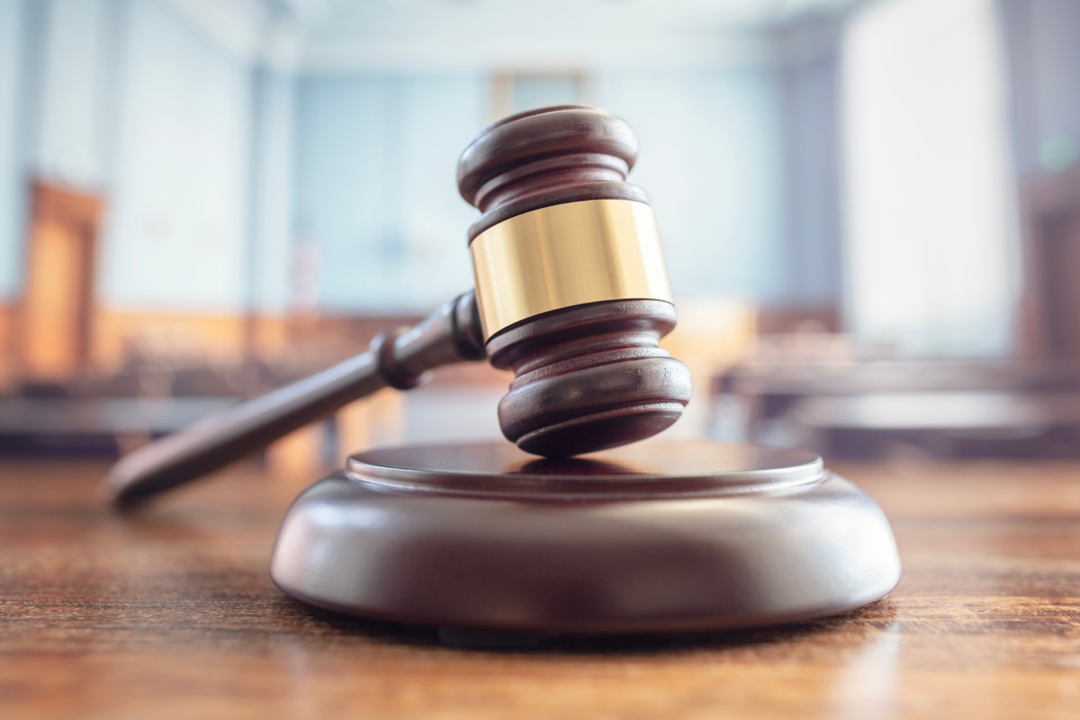 Kto wymyślił szpilki z dzwoneczkiem w kolorze złota? Sąd nie miał wątpliwości w sprawie popularnej marki