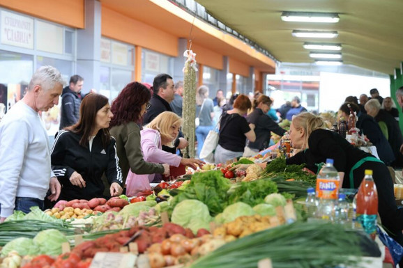 (VIDEO, FOTO) BLIŽI SE VASKRS Građani se punom parom pripremaju za praznik