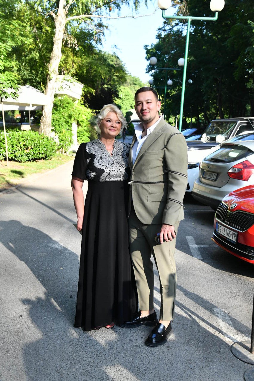 Uroš Živković sa majkom