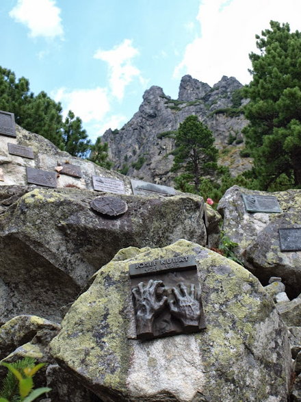 Tatrzański Cmentarz Symboliczny, znajdujący się w Wysokich Tatrach na Słowacji