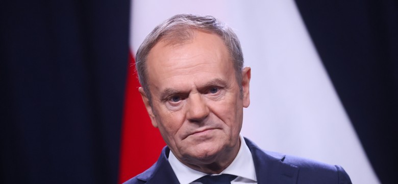 Donald Tusk osamotniony pośród "kulawych kaczek". "Polska nadaje tempo"