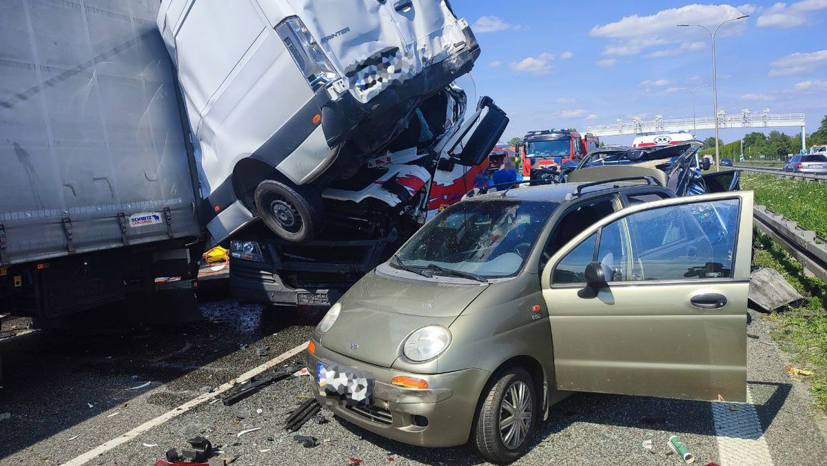 Karambol na trasie S8. Droga w stronę Warszawy zablokowana