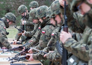 Ulgi i zniżki dla rodzin mundurowych. Rewolucja dla ponad miliona Polaków