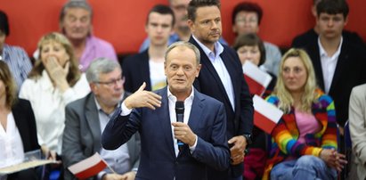 Tusk przebija ofertę PiS. 800 plus jeszcze w tym roku. To nie wszystko...