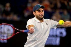 Rewelacja Australian Open wygrywa turniej ATP w Dubaju