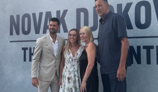 Ana i Vlade Divac sa Novakom