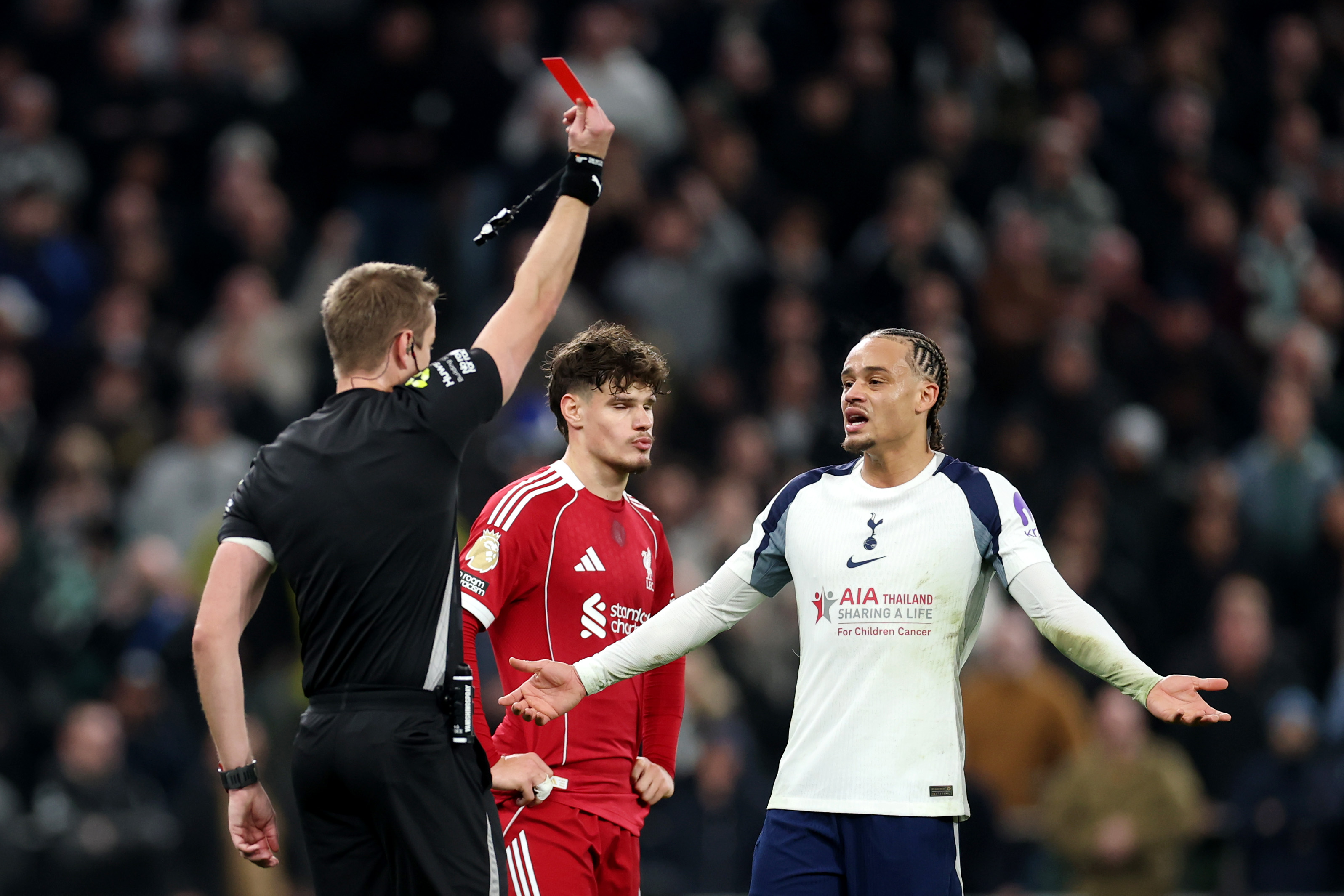 Xavi Simons sent off for 'malicious' tackle on Van Dijk