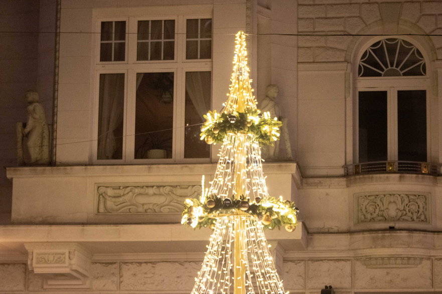 Swiąteczna iluminacja ulicy Piotrkowskiej