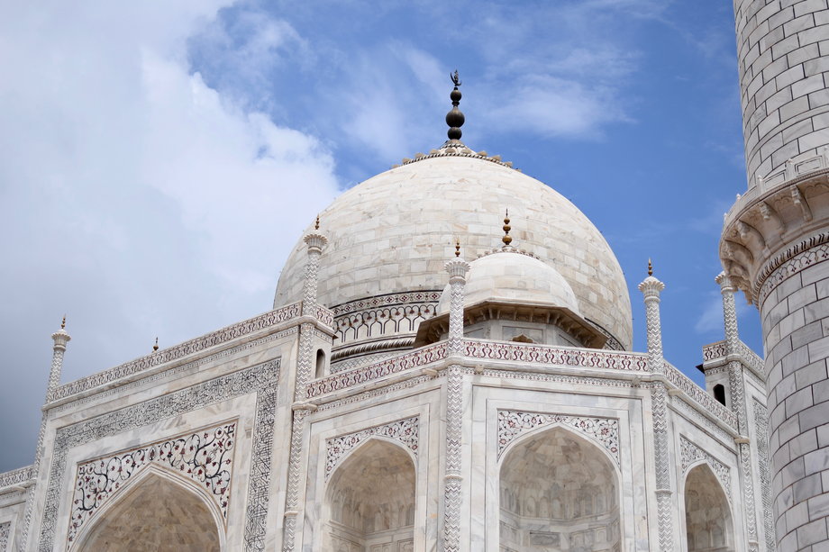 Tadż Mahal budowano przez 22 lata. Pracowało przy nim od 20 do 25 tys. robotników