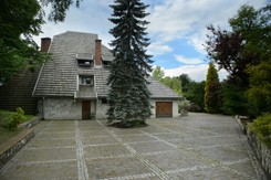 Pozew za ujawnienie akt akcji CBA w Kazimierzu. Złożył go były mąż przyjaciółki Kwaśniewskiej