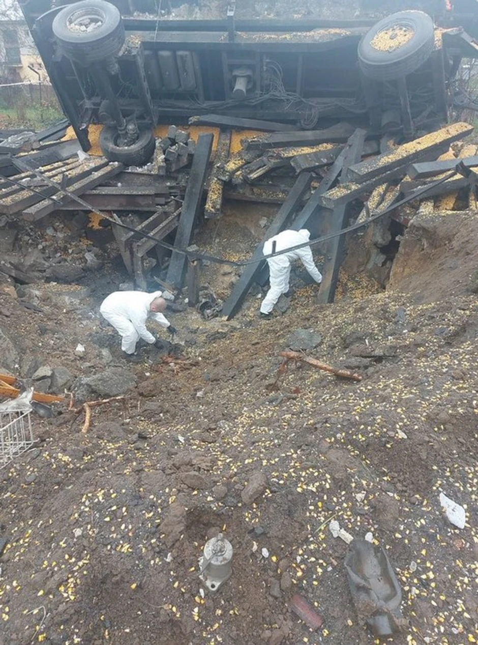 Krater nakon eksplozije u Poljskoj