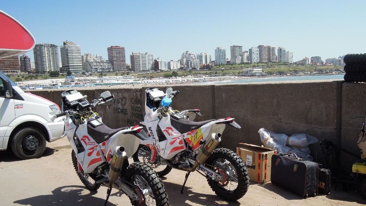 W środę po ponad 24 godzinnej podróży motocykliści Orlen Team dotarli do Mar Del Plata - miasta, w którym już 1 stycznia 2012 rozpocznie się 34. edycja Rajdu Dakar.