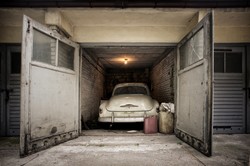 Rządowa luksusowa limuzyna odnaleziona po 30 latach. To skarb fryzjera. ZDJĘCIA