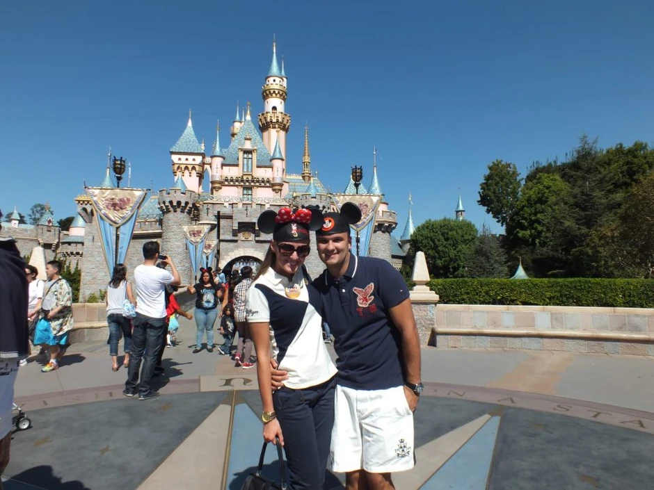 Ljubavni par u Diznilendu