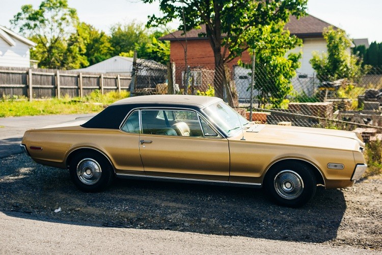 Mercury Cougar - podobnym autem poruszał się Christopher Wilder