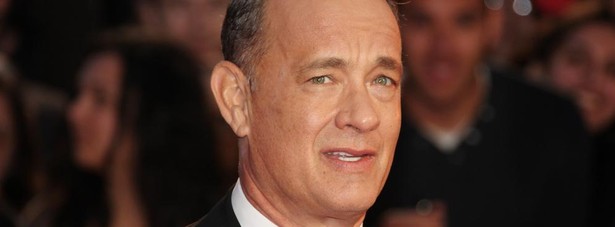 Aktor Tom Hanks - podoba się 81 proc. widzów, za godnego zaufania uważa go 25 proc. z nich