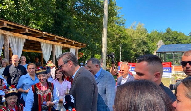 Vučić 