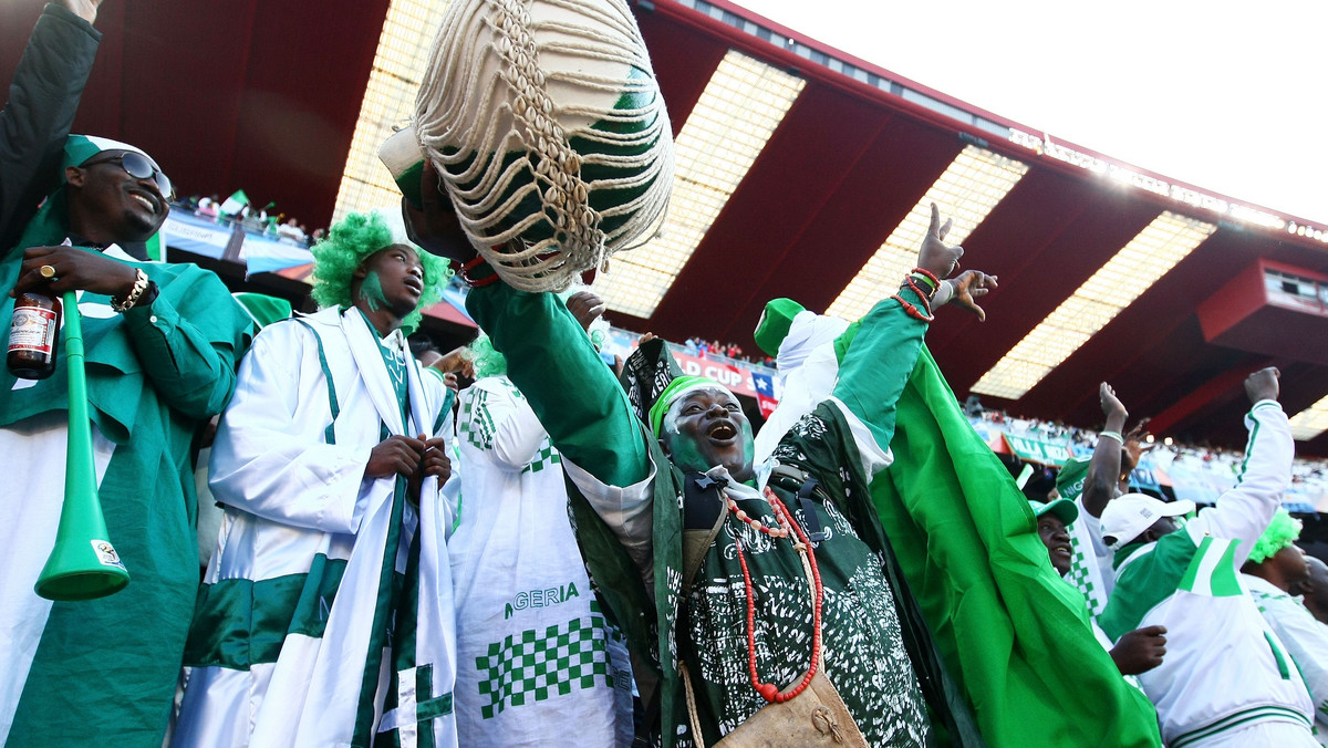 Reprezentacja Nigerii swoją przygodę na mundialu 2018 rozpocznie w sobotę od meczu z Chorwacją. Fani afrykańskiego zespołu chcieliby na stadion wejść z kurczakami, które ich zdaniem, przynoszą szczęście Super Orłom. Nie będą jednak mieć takiej możliwości.