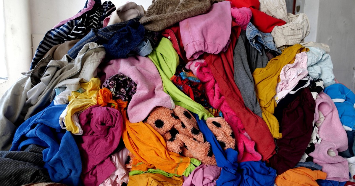 Koniec z obowiązkiem oddawania tekstyliów do PSZOK-ów. Będą odbierane cyklicznie tak jak inne odpady