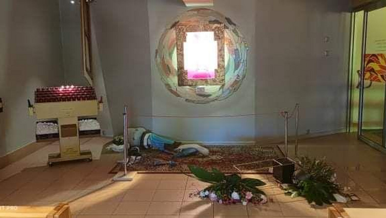 Konin: wandale zniszczyli kaplicę w kościele św. Maksymiliana M. Kolbego