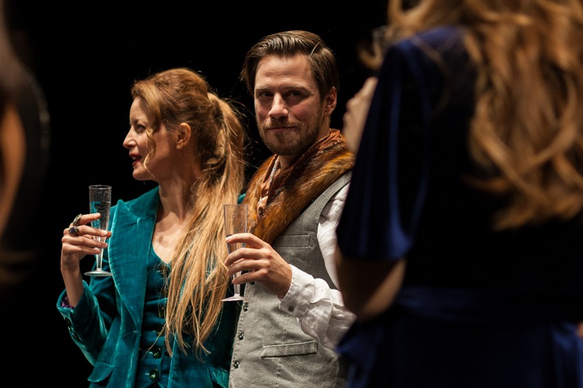 Pristanak foto Atelje 212