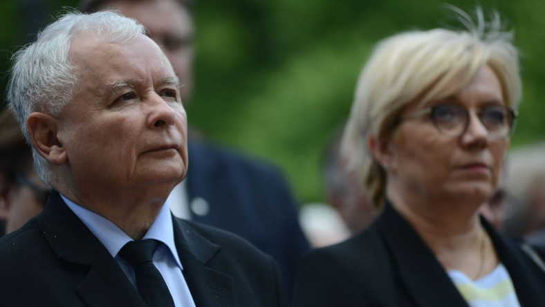 Polityk PSL: Być może wyrok był drukowany nie w TK, a przy obiadku Przyłębskiej z Kaczyńskim