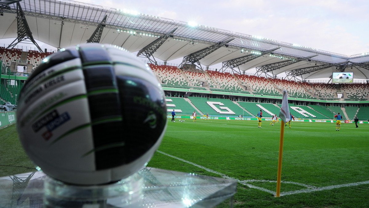 Na stadionie Legii Warszawa na dobre rozpoczął się sezon studniówkowy. Jak informuje legia.com, pierwsze imprezy w 2014 roku na Pepsi Arenie zakończyły się sukcesem.