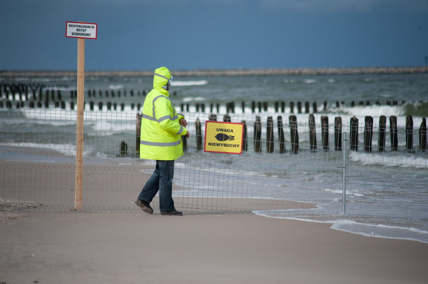 Saperzy na plaży w Ustce 