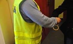 Chciała utopić dzieci i popełnić samobójstwo. Policja zatrzymała ją w ostatniej chwili