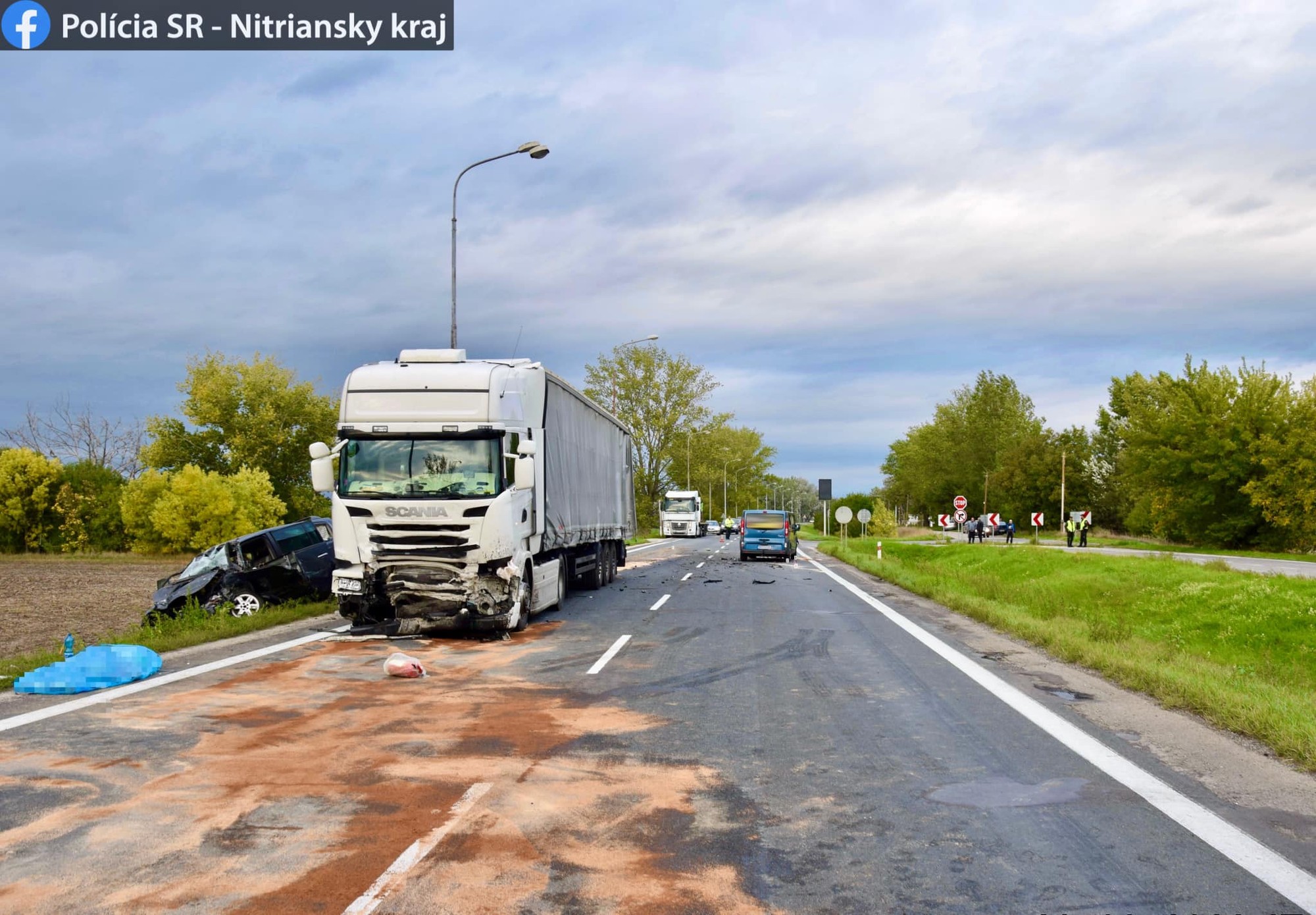 Zrážka pripravila policajtov o kolegu.  