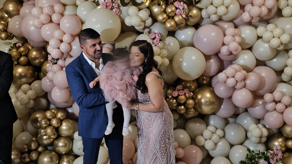 Nadica Ademov slavi ćerki rođendan