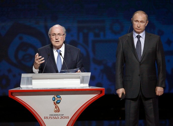 Blatter i Putin zacieśniają swoje relcje. Kwitnie miłość szefa FIFA i prezydenta Rosji