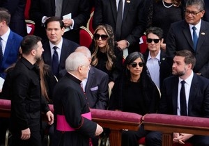 Zelenski i Vens prvi put oči u oči posle svađe