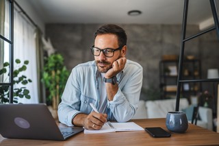 W ogłoszeniach o pracę wreszcie będą podawane wynagrodzenia. „Nie popełnijmy jednak błędu Słowacji”