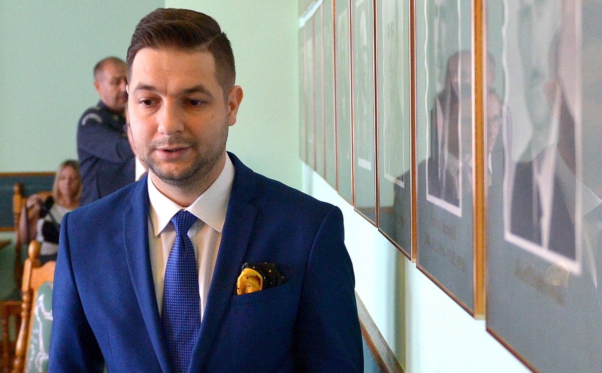Jego zdaniem, komisja weryfikacyjna zaczęła przełamywać "imposybilizm III RP"