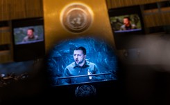 Ambasador Ukrainy wezwany do polskiego MSZ. W tle wypowiedź Zełenskiego