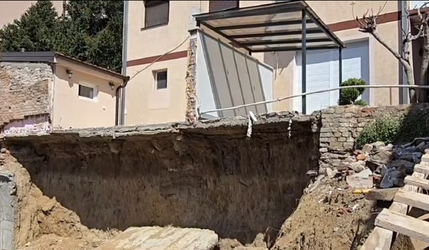 Objekat preti da se uruši